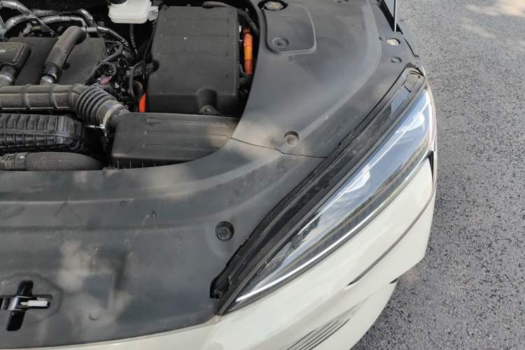 Used BYD Seal 07 DM-i 2025 DM-i 1.5L 125km Luxury Model Engine Bay Left