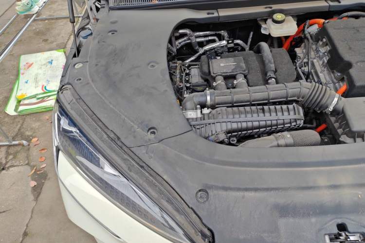 Used BYD Seal 07 DM-i 2025 Intelligent Driving Version DM-i 1.5L 125 km Luxury Edition Engine Bay Right
