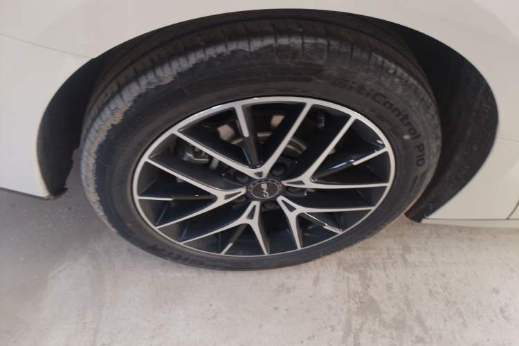 Used BYD Seal 07 DM-i 2025 DM-i 1.5L 125km Luxury Model Exterior 3