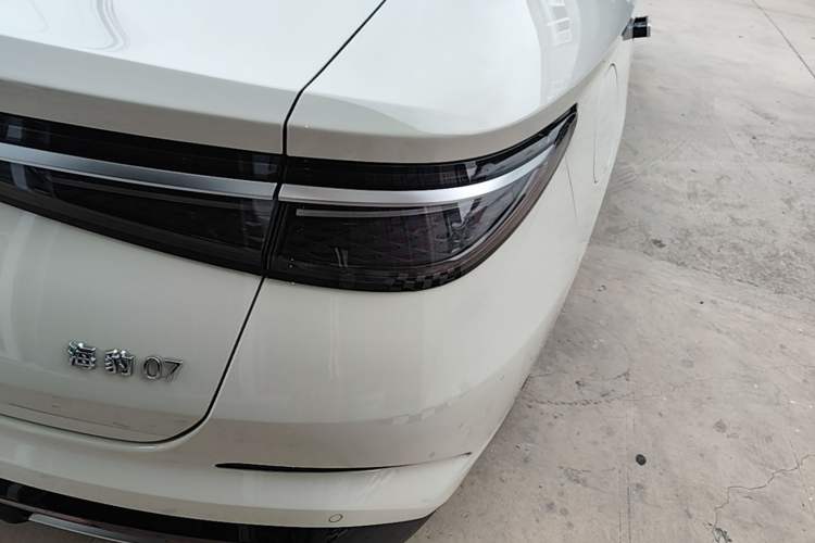 Used BYD Seal 07 DM-i 2025 DM-i 1.5L 70km Elite Model Exterior 3