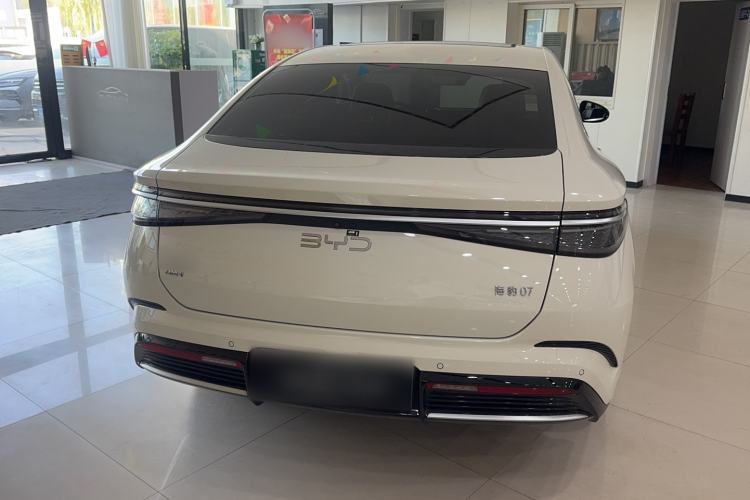Used BYD Seal 07 DM-i 2025 DM-i 1.5L 125km Prestige Model Exterior 4