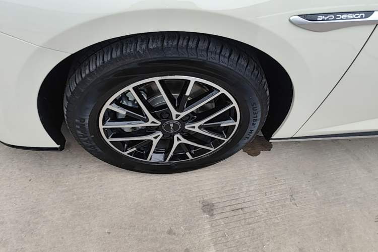 Used BYD Seal 07 DM-i 2025 DM-i 1.5L 70km Elite Model Exterior 4