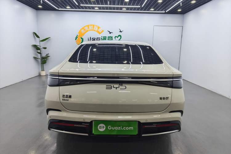 Used BYD Seal 07 DM-i 2025 DM-i 1.5L 125km Luxury Model Exterior 4