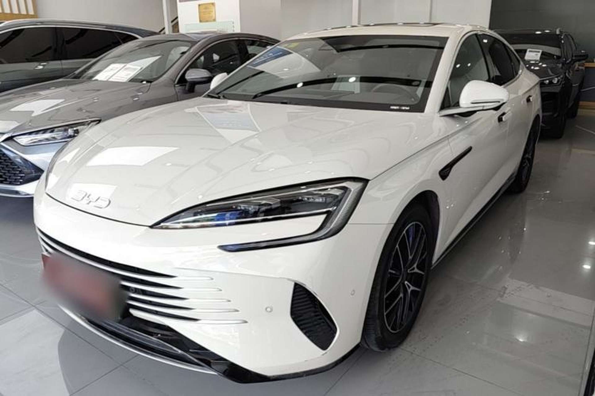 Used BYD Seal 07 DM-i 2025 Intelligent Driving Version DM-i 1.5L 125 km Prestige Edition Front Left 45 Deg