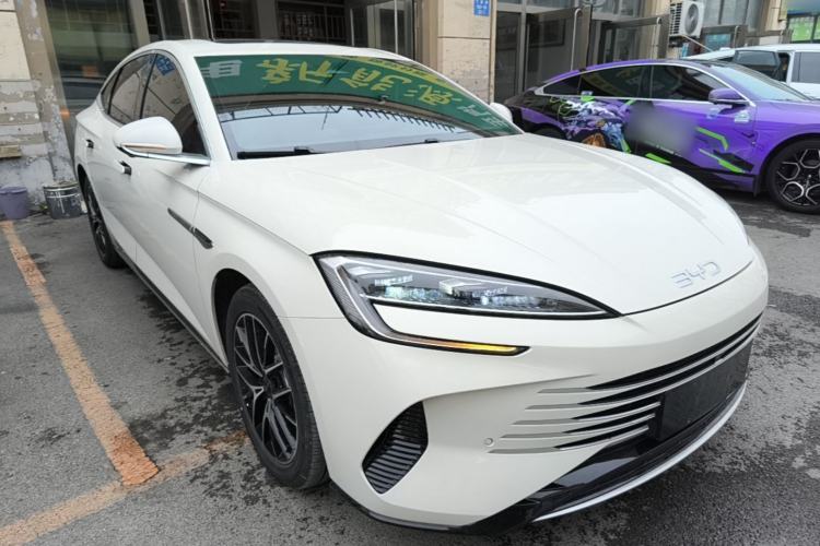 Used BYD Seal 07 DM-i 2025 DM-i 1.5L 125km Luxury Model Front Right 45 Deg