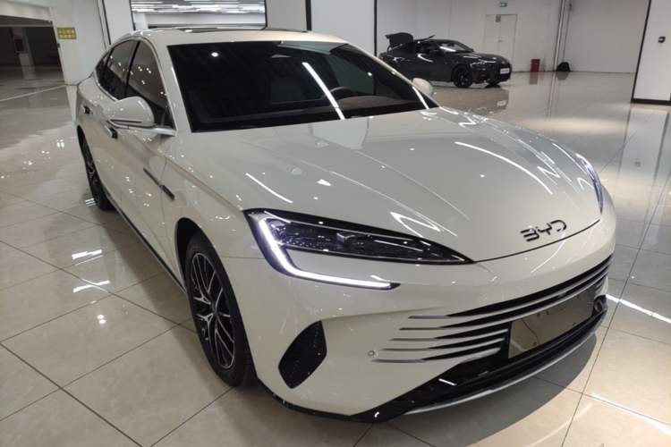 Used BYD Seal 07 DM-i 2025 DM-i 1.5L 125km Luxury Model Front Right 45 Deg