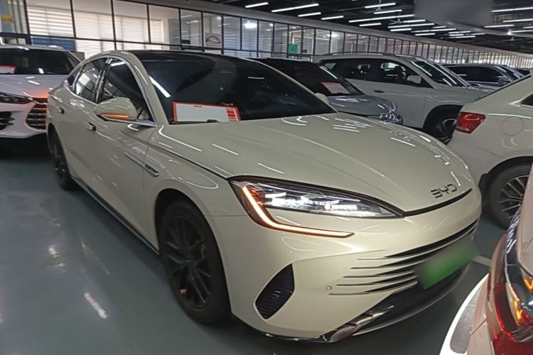 Used BYD Seal 07 DM-i 2025 DM-i 1.5L 125km Luxury Model Front Right 45 Deg