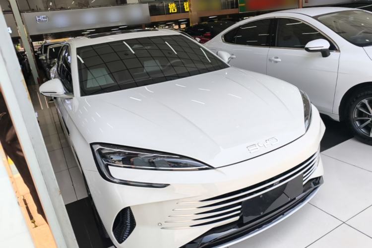 Used BYD Seal 07 DM-i 2025 DM-i 1.5L 125km Luxury Model Front Right 45 Deg