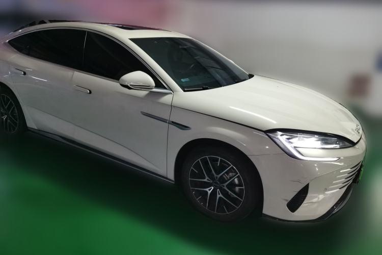 Used BYD Seal 07 DM-i 2025 DM-i 1.5L 125km Luxury Model Front Right 45 Deg