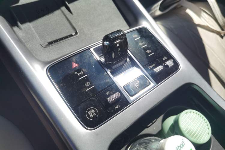 Used BYD Seal 07 DM-i 2025 DM-i 1.5T 125km Flagship Model Gear Lever