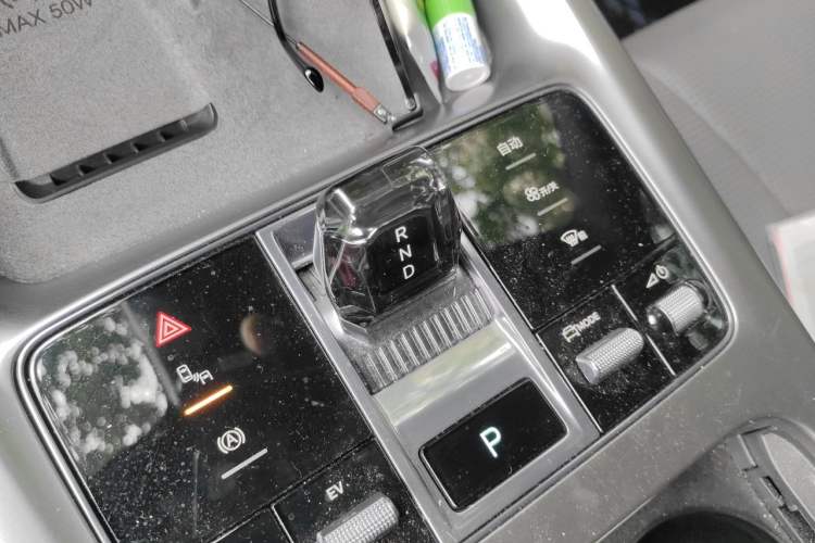 Used BYD Seal 07 DM-i 2025 DM-i 1.5L 125km Luxury Model Gear Lever