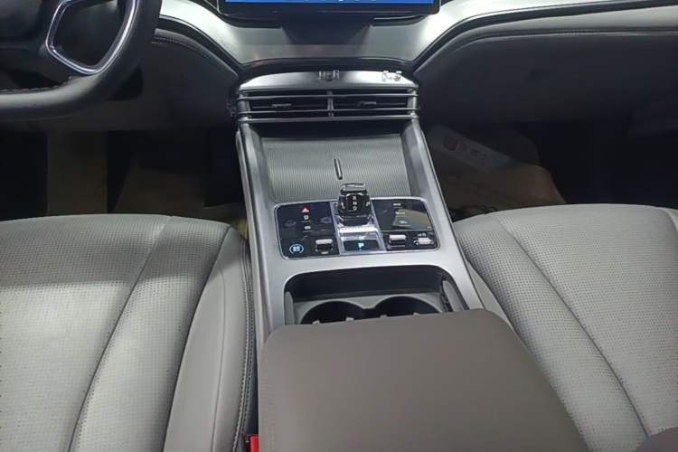 Used BYD Seal 07 DM-i 2025 DM-i 1.5L 70km Elite Model Gear Lever