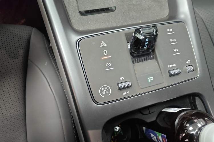 Used BYD Seal 07 DM-i 2025 DM-i 1.5L 125km Prestige Model Gear Lever