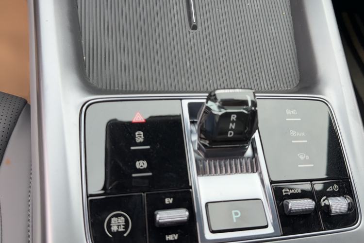 Used BYD Seal 07 DM-i 2025 DM-i 1.5L 70km Elite Model Gear Lever