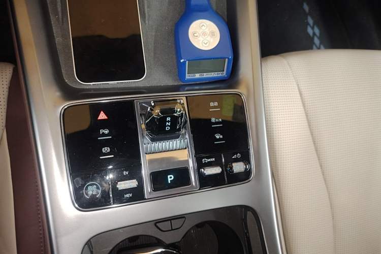 Used BYD Seal 07 DM-i 2025 Intelligent Driving Version DM-i 1.5L 125 km Prestige Edition Gear Lever