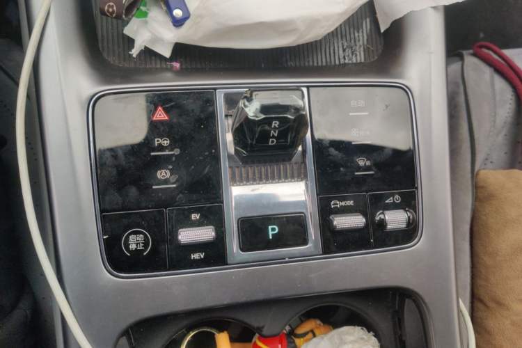 Used BYD Seal 07 DM-i 2025 DM-i 1.5L 125km Elite Model Gear Lever
