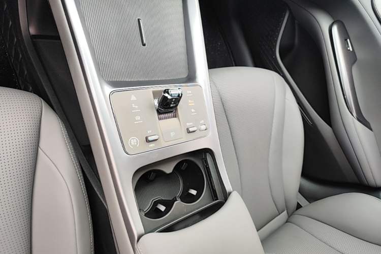 Used BYD Seal 07 DM-i 2025 DM-i 1.5L 70km Elite Model Gear Lever