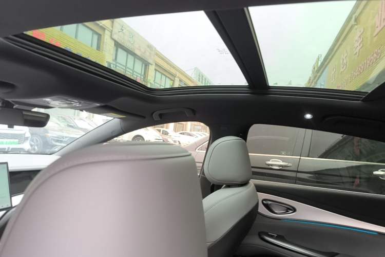 Used BYD Seal 07 DM-i 2025 DM-i 1.5L 125km Luxury Model Headliner