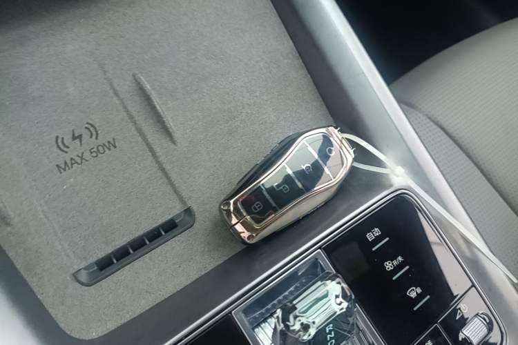 Used BYD Seal 07 DM-i 2025 Intelligent Driving Version DM-i 1.5L 125 km Luxury Edition Interior 1