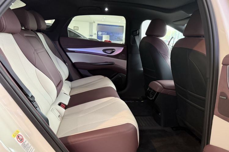 Used BYD Seal 07 DM-i 2025 Intelligent Driving Version DM-i 1.5L 125 km Prestige Edition Interior 11