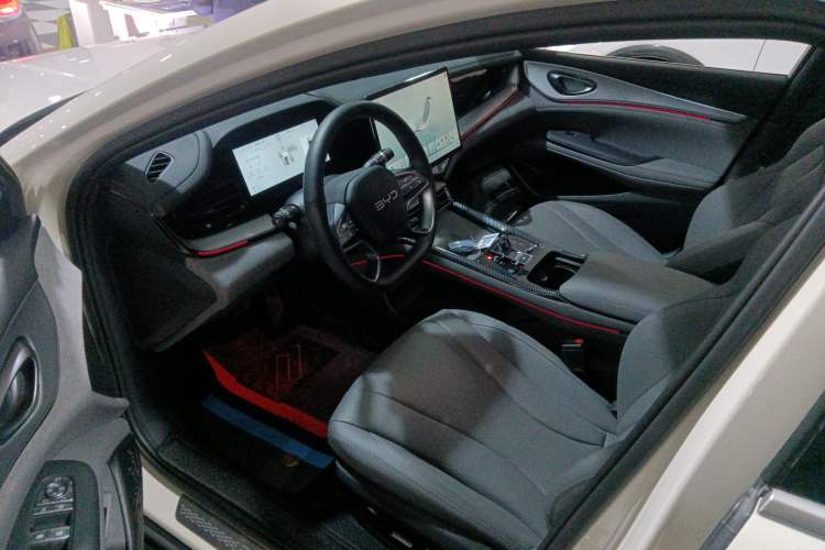 Used BYD Seal 07 DM-i 2025 Intelligent Driving Version DM-i 1.5L 125 km Prestige Edition Left Front Seat