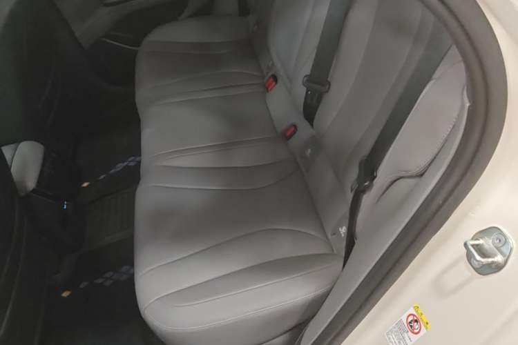 Used BYD Seal 07 DM-i 2025 Intelligent Driving Version DM-i 1.5L 125 km Prestige Edition Left Rear Seat
