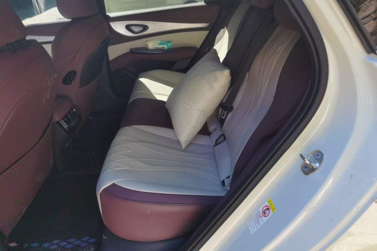 Used BYD Seal 07 DM-i 2025 DM-i 1.5T 125km Flagship Model Left Rear Seat