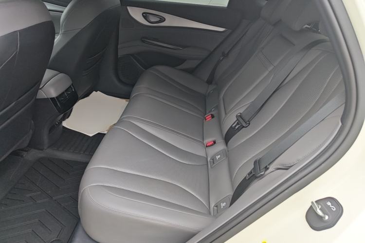 Used BYD Seal 07 DM-i 2025 DM-i 1.5L 125km Elite Model Left Rear Seat