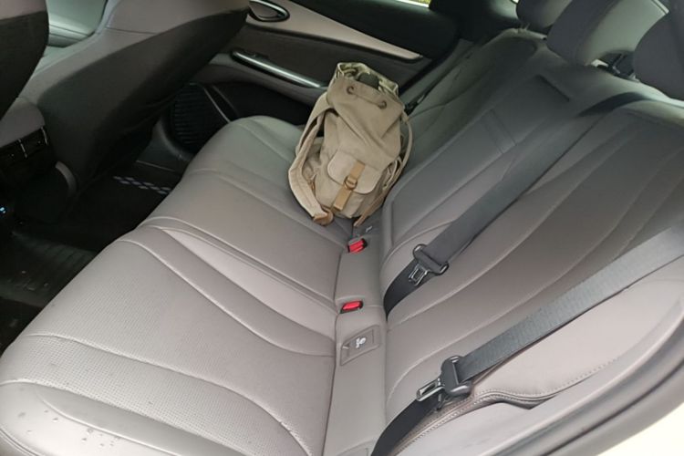Used BYD Seal 07 DM-i 2025 Intelligent Driving Version DM-i 1.5L 125km Elite Edition Left Rear Seat