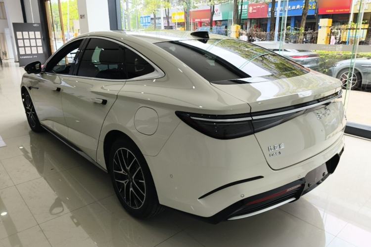 Used BYD Seal 07 DM-i 2025 DM-i 1.5L 125km Prestige Model Rear Left 45 Deg