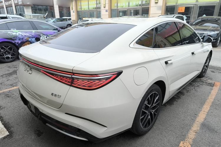 Used BYD Seal 07 DM-i 2025 DM-i 1.5L 125km Luxury Model Rear Right 45 Deg