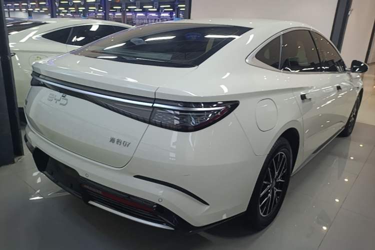 Used BYD Seal 07 DM-i 2025 DM-i 1.5L 70km Elite Model Rear Right 45 Deg