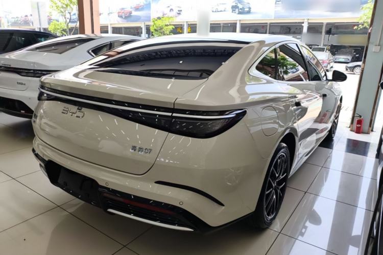 Used BYD Seal 07 DM-i 2025 DM-i 1.5L 125km Luxury Model Rear Right 45 Deg
