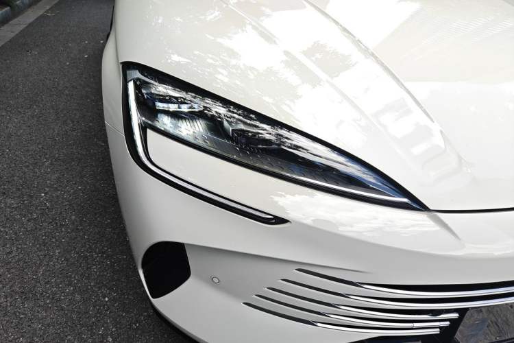 Used BYD Seal 07 DM-i 2025 Intelligent Driving Version DM-i 1.5L 125 km Luxury Edition Right Front Headlight