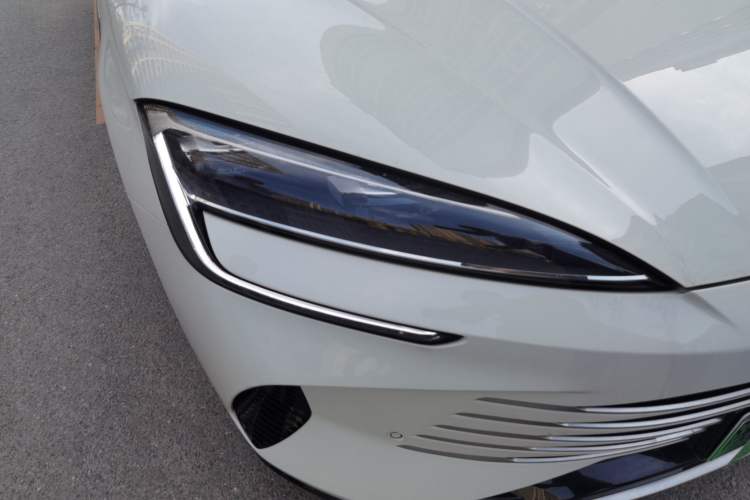 Used BYD Seal 07 DM-i 2025 DM-i 1.5L 125km Luxury Model Right Front Headlight