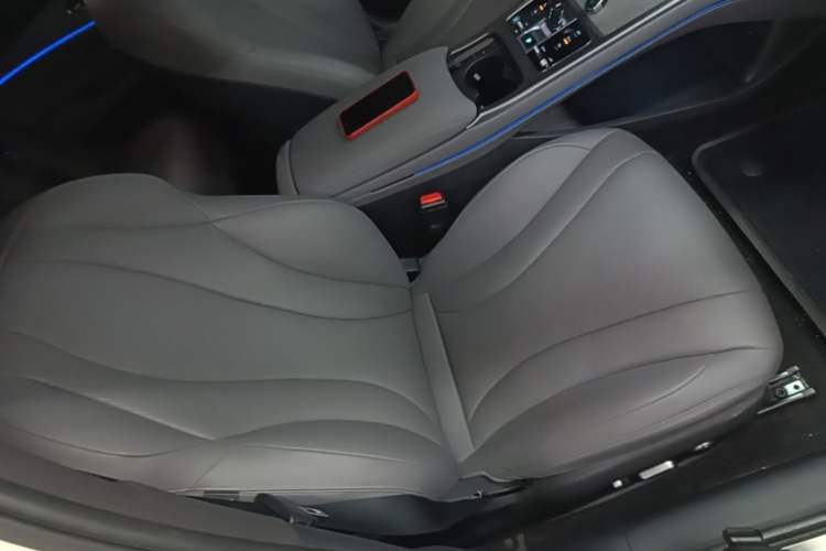 Used BYD Seal 07 DM-i 2025 DM-i 1.5L 125km Luxury Model Right Front Seat
