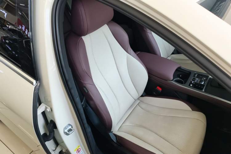 Used BYD Seal 07 DM-i 2025 DM-i 1.5L 125km Luxury Model Right Front Seat