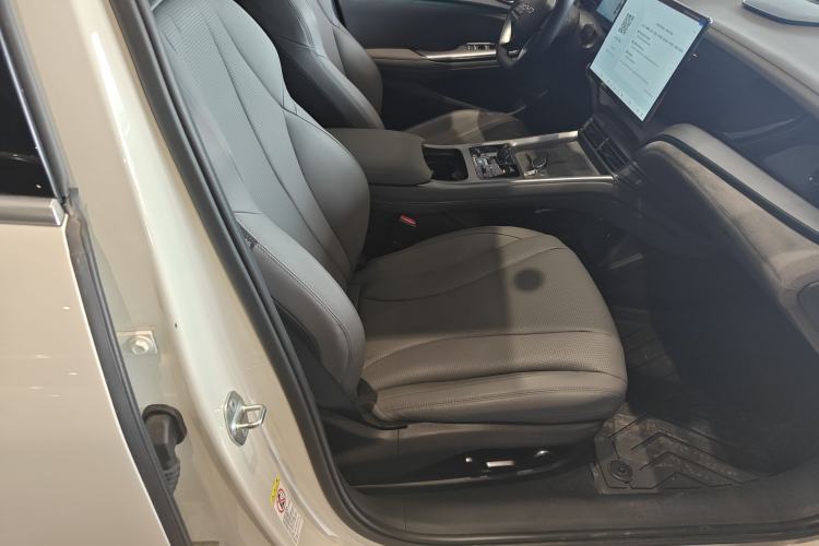 Used BYD Seal 07 DM-i 2025 Intelligent Driving Version DM-i 1.5L 125 km Prestige Edition Right Front Seat