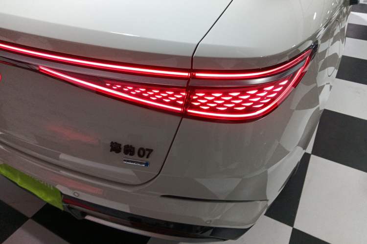 Used BYD Seal 07 DM-i 2025 Intelligent Driving Version DM-i 1.5L 125 km Prestige Edition Right Rear Taillight