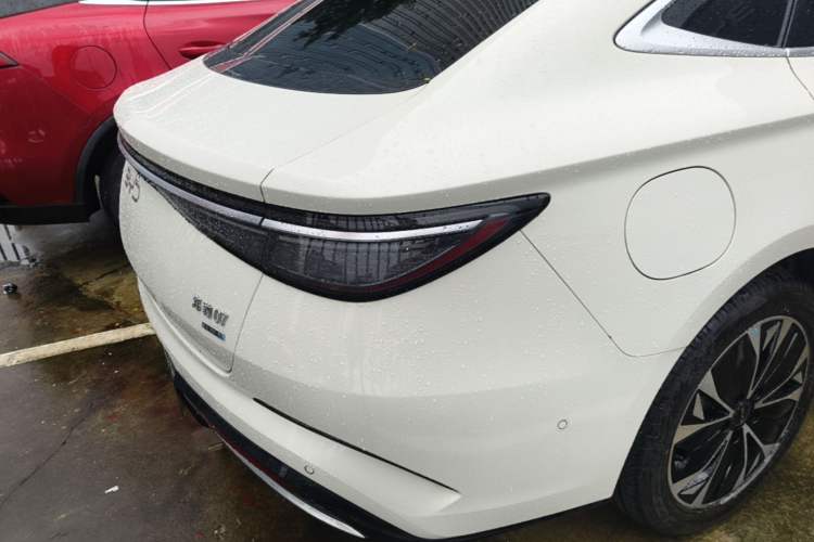 Used BYD Seal 07 DM-i 2025 Intelligent Driving Version DM-i 1.5T 125 km Range Flagship Edition Right Rear Taillight