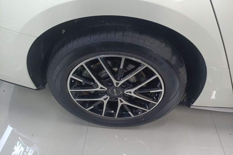 Used BYD Seal 07 DM-i 2025 DM-i 1.5L 70km Elite Model Right Rear Wheel Hub