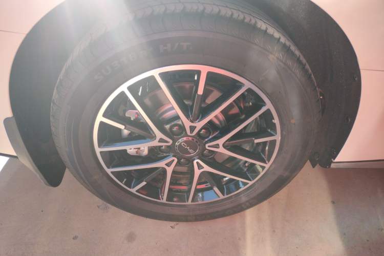 Used BYD Seal 07 DM-i 2025 DM-i 1.5L 70km Elite Model Right Rear Wheel Hub
