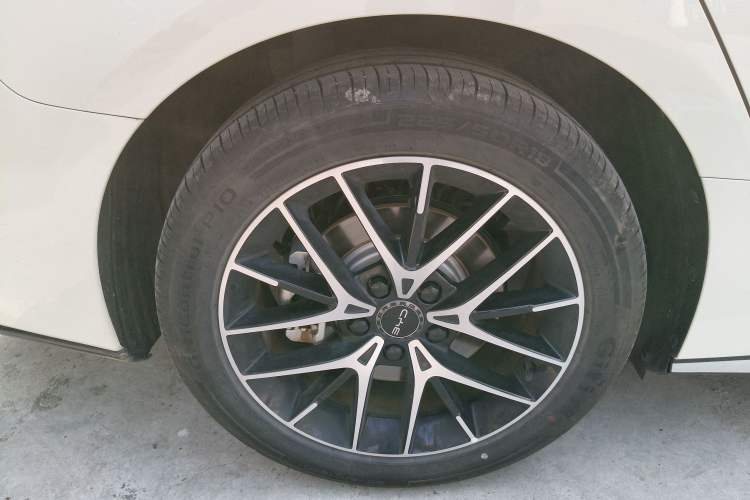 Used BYD Seal 07 DM-i 2025 DM-i 1.5L 125km Elite Model Right Rear Wheel Hub