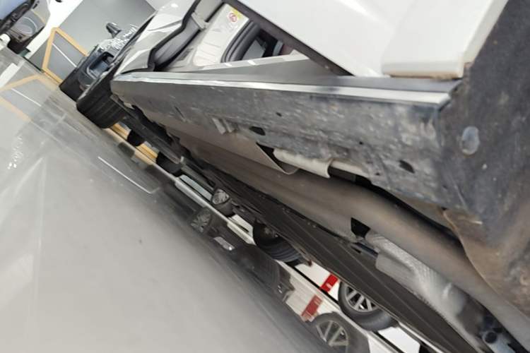 Used BYD Seal 07 DM-i 2025 Intelligent Driving Version DM-i 1.5L 125 km Prestige Edition Right Side Sill