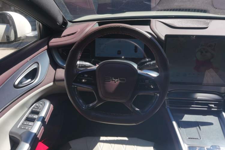 Used BYD Seal 07 DM-i 2025 DM-i 1.5T 125km Flagship Model Steering Wheel