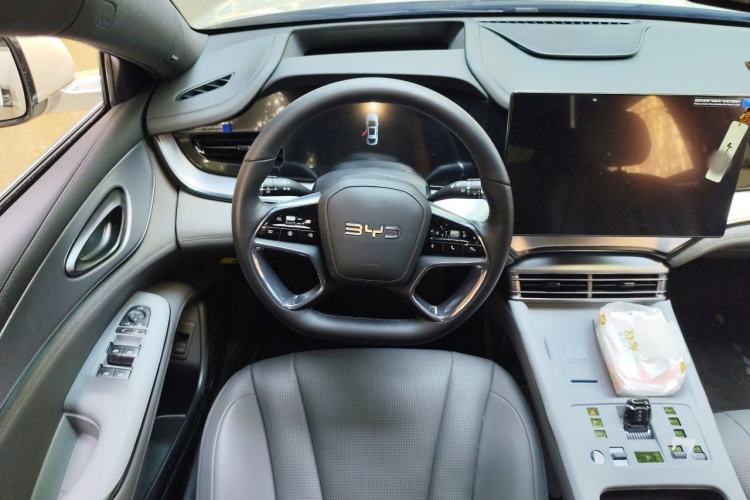 Used BYD Seal 07 DM-i 2025 Intelligent Driving Version DM-i 1.5L 125 km Prestige Edition Steering Wheel