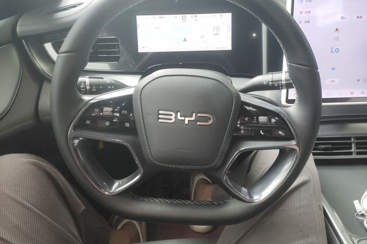 Used BYD Seal 07 DM-i 2025 DM-i 1.5L 125km Elite Model Steering Wheel
