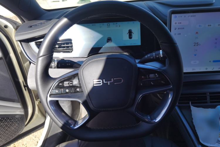 Used BYD Seal 07 DM-i 2025 DM-i 1.5L 125km Luxury Model Steering Wheel