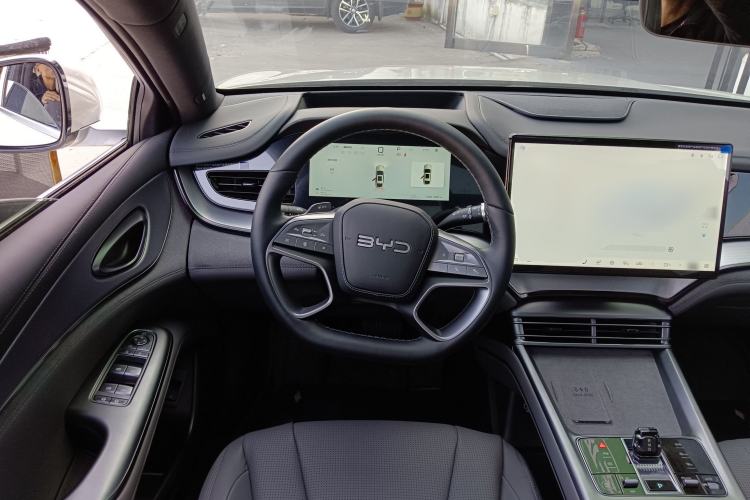 Used BYD Seal 07 DM-i 2025 Intelligent Driving Version DM-i 1.5L 125 km Prestige Edition Steering Wheel