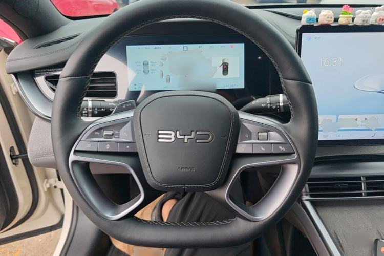 Used BYD Seal 07 DM-i 2025 Intelligent Driving Version DM-i 1.5L 125 km Luxury Edition Steering Wheel